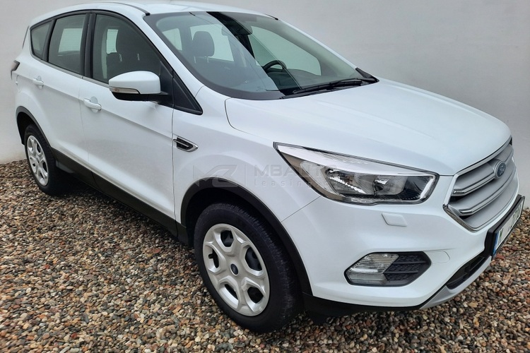 pronájem Ford Kuga autopůjčovna Olomouc