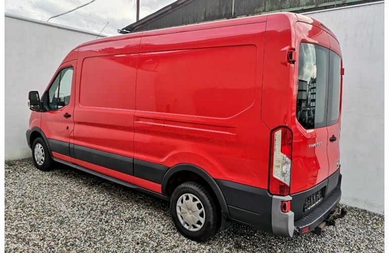 Ford Transit dodávka velikosti L3H2